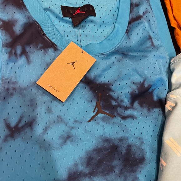 Jordan Nike men’s XL bundle NEW, joggers. Socks, shirts and shorts - Picture 4 of 11